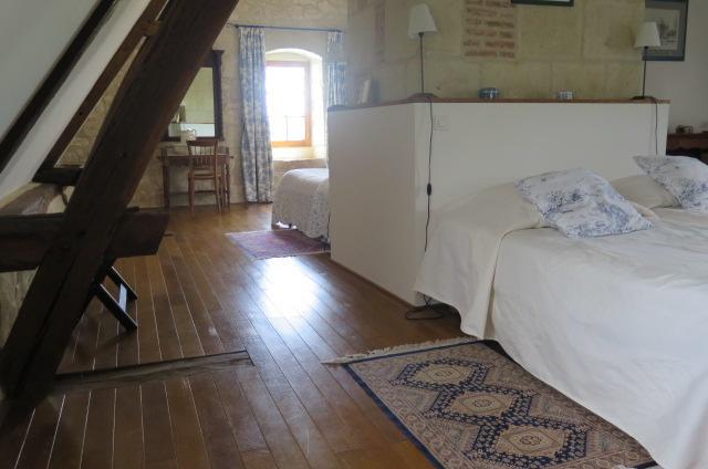 Manoir De L'Abbaye Bed & Breakfast Seuilly ภายนอก รูปภาพ