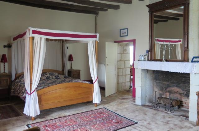 Manoir De L'Abbaye Bed & Breakfast Seuilly ภายนอก รูปภาพ