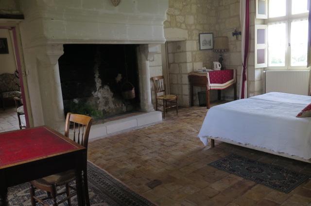 Manoir De L'Abbaye Bed & Breakfast Seuilly ภายนอก รูปภาพ