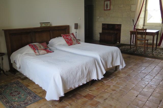 Manoir De L'Abbaye Bed & Breakfast Seuilly ภายนอก รูปภาพ