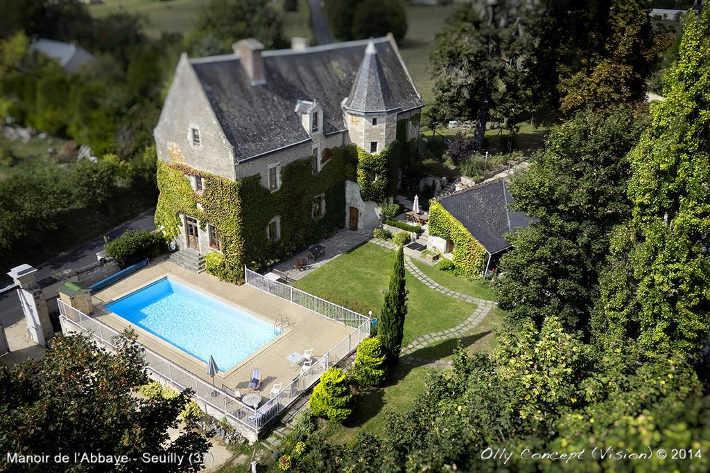 Manoir De L'Abbaye Bed & Breakfast Seuilly ภายนอก รูปภาพ