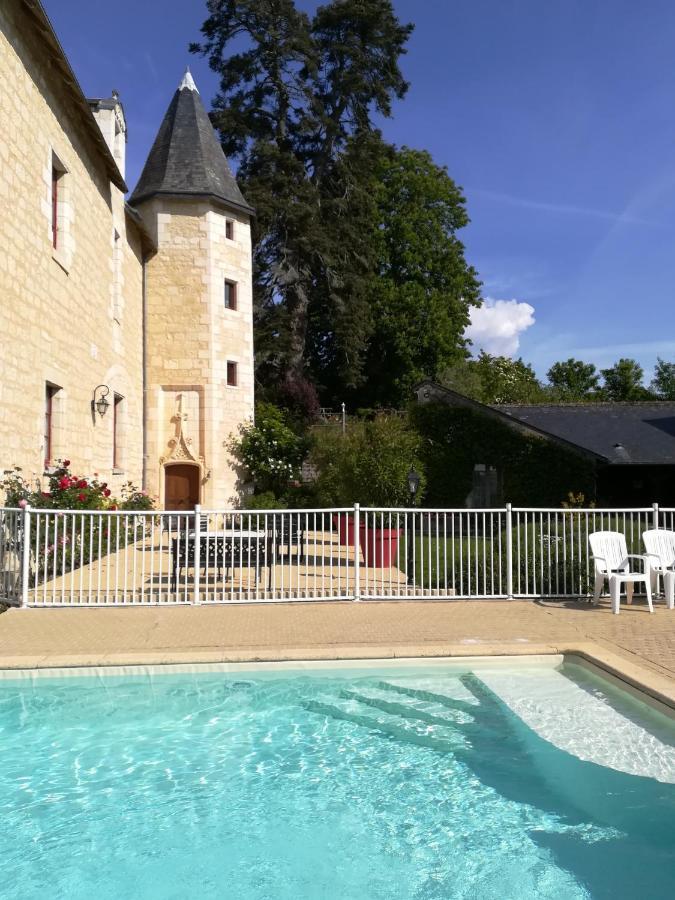 Manoir De L'Abbaye Bed & Breakfast Seuilly ภายนอก รูปภาพ